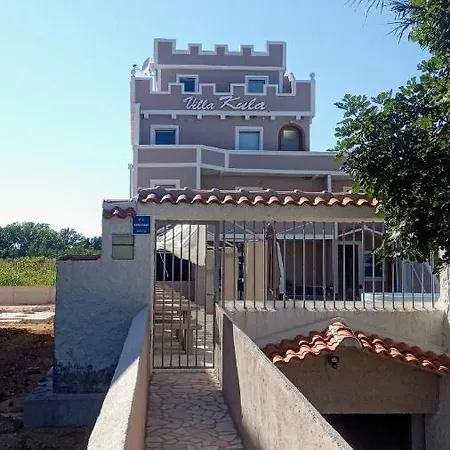 Vila Kula Nin