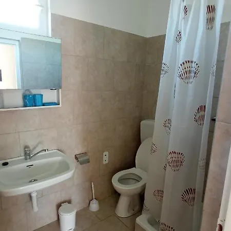 Vila Kula 公寓式酒店 3*