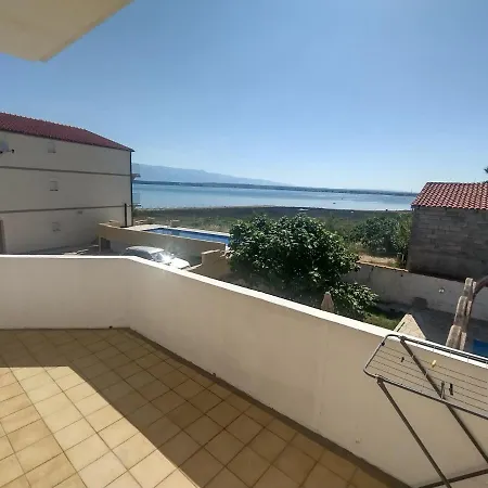 Vila Kula 公寓式酒店 3*